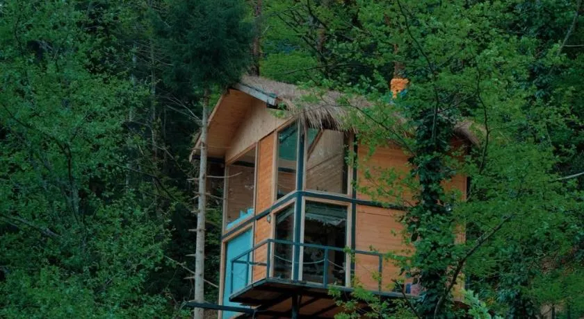 Hill Inn - Image 1