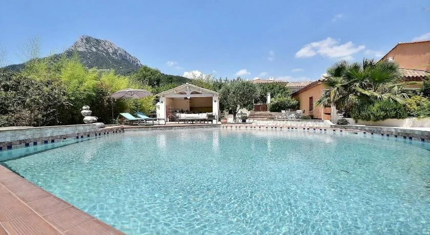 Villa Avila - Image 1