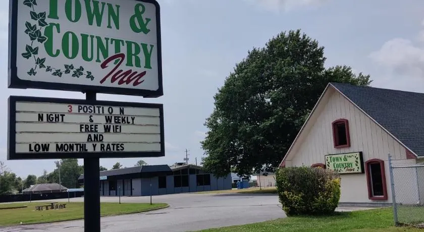 Town and Country INN - Image 1