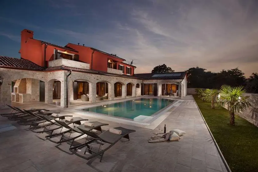 Voll ausgestattete Villa mit Grill, privatem Pool und Whirlpool - Image 1