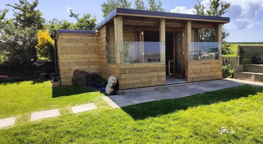 Little Swelle Cabin with awesome Sea views - Image 1