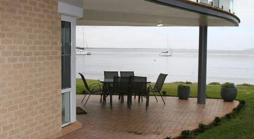 The Clippers 1 fabulous waterfront unit - Image 1