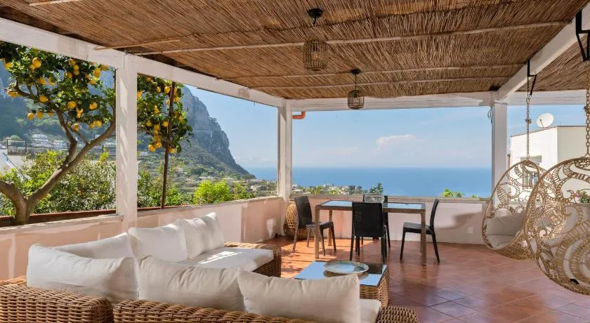 Capri Town Apartments - Image 1