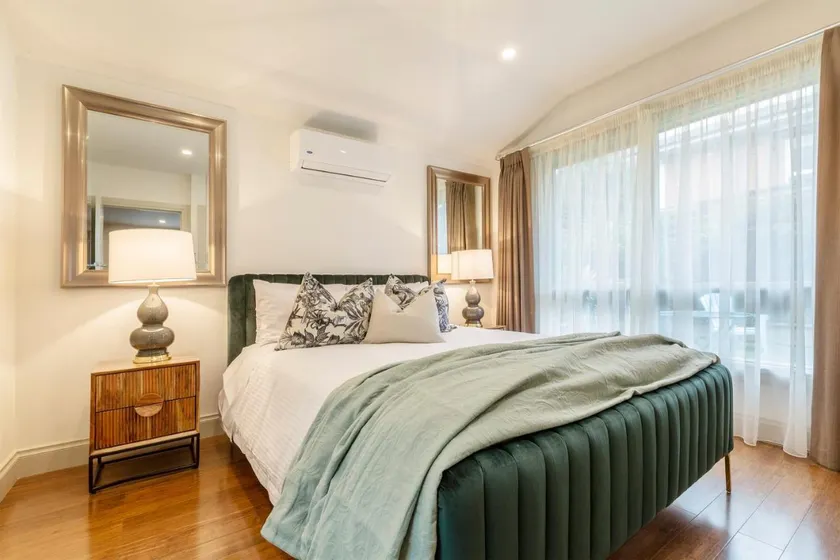 VAQUAY Little Audrey Guesthouse In Ivanhoe - Image 1