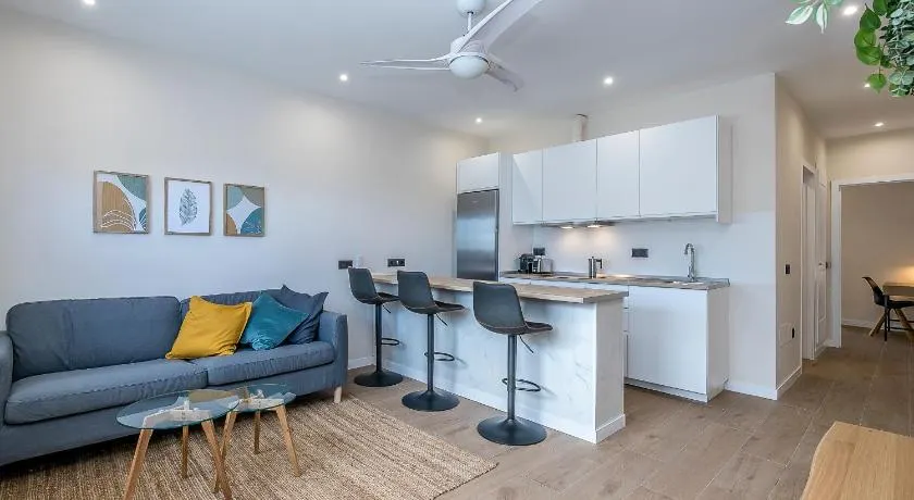 Charming & Modern Apartment Adriana - Image 1