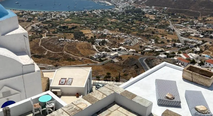Windhouses Serifos - Image 1