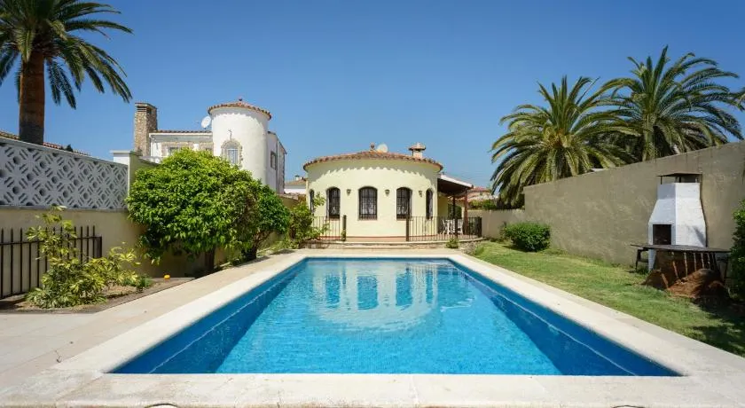 Casa Fluvia - Image 1
