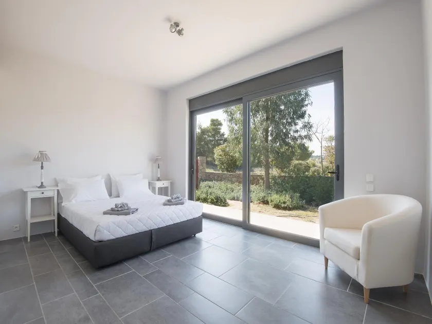 New Holiday Home On Beach - Image 1