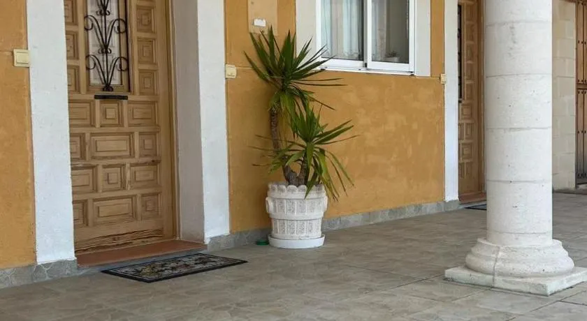 Apartamentos el Olivo - Image 1