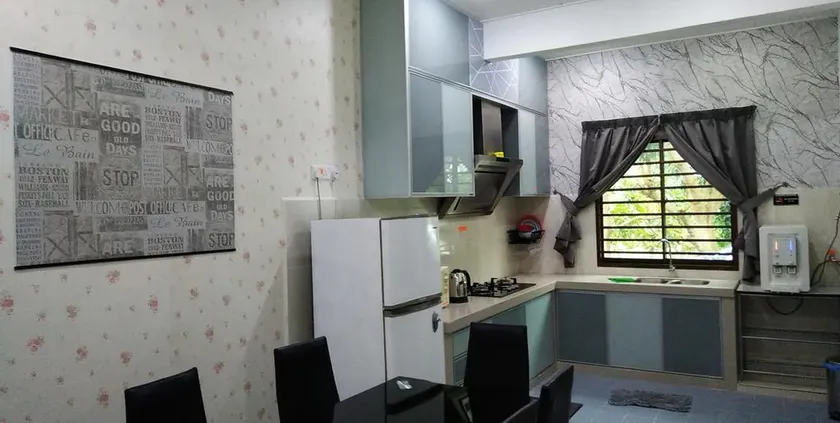 Stay 99 House - Image 1