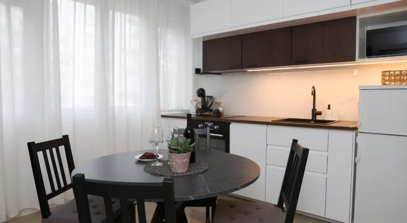 Apartmani Maras - Image 1
