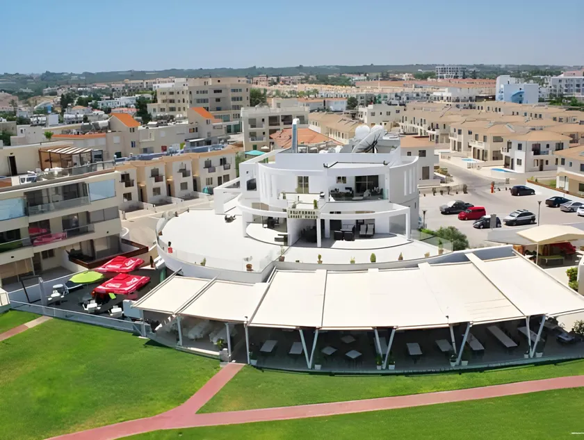 Polyxenia Isaak Luxury Villas and Apartments - Image 1