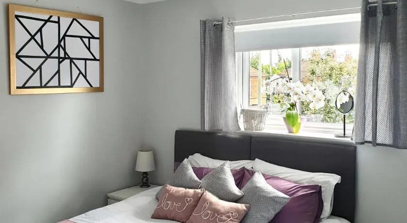 Comfortable rooms in the house - Image 1