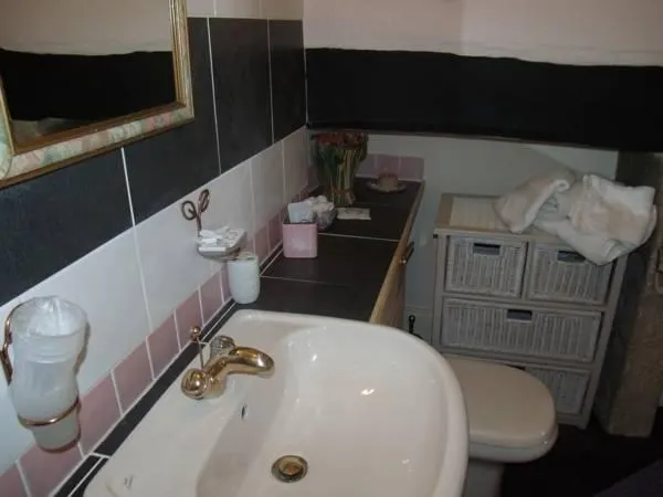 The Crown Inn Lea - Image 1