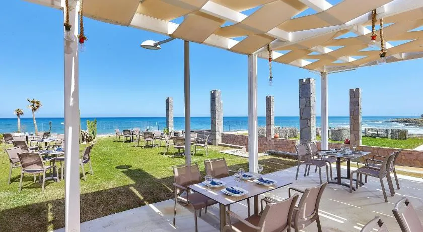 St Constantin Sea Hotel & Spa Resort - Image 1