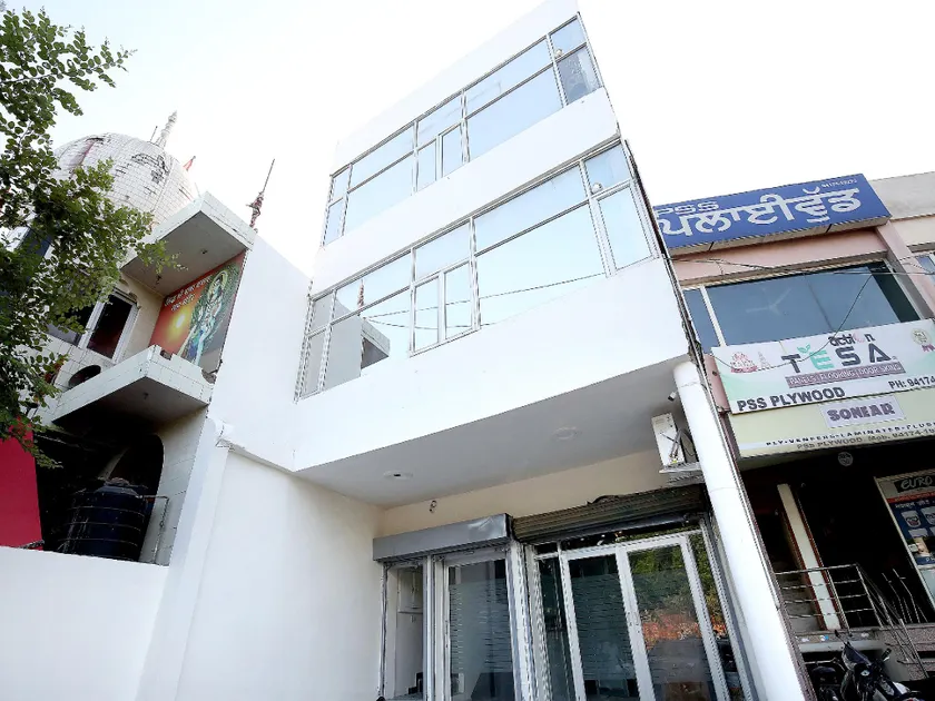 Hotel O The Nest - Image 1