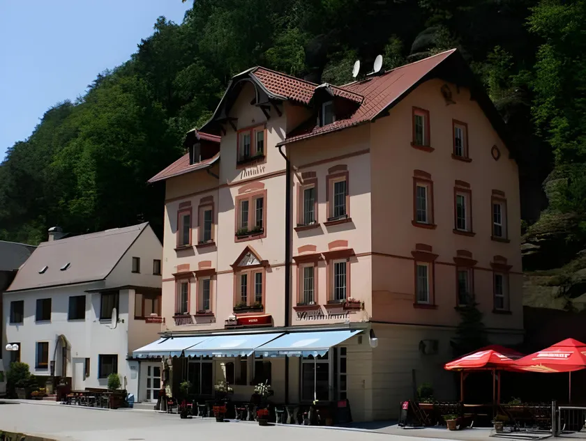 Pension-Restaurace Lugano - Image 1
