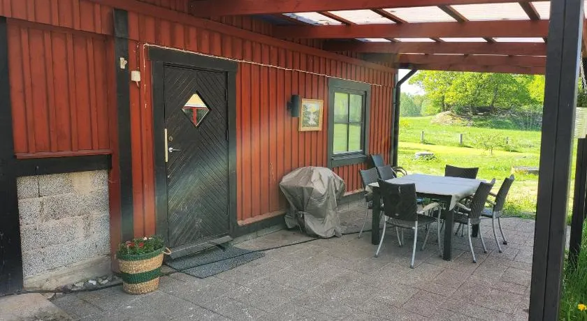 Stuga på landet - Image 1