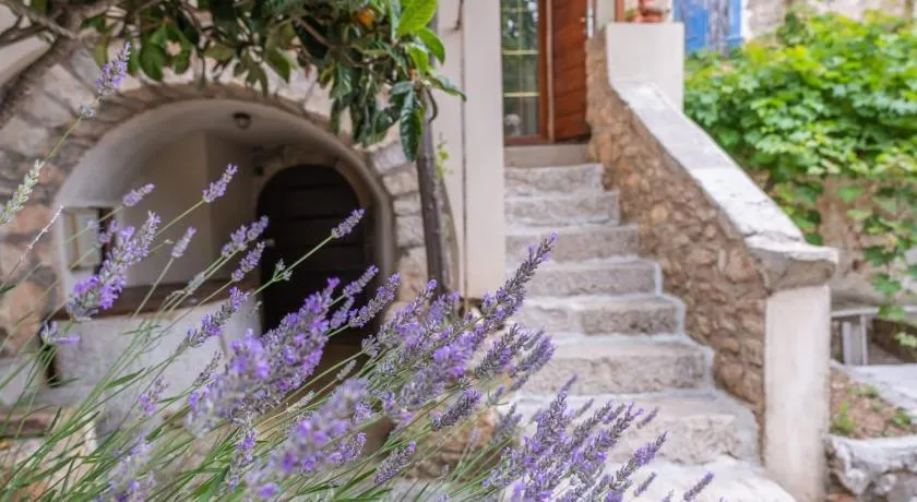 Casa Angelo - Image 1