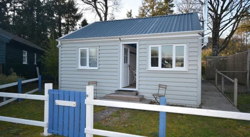 1 Bed in Carmarthen oc-74267 - Image 1