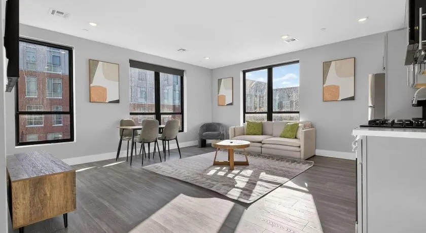 Luxe 3bd Brighton - Image 1