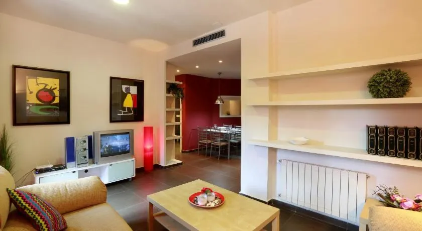 Reino de Valencia Apartments - Image 1