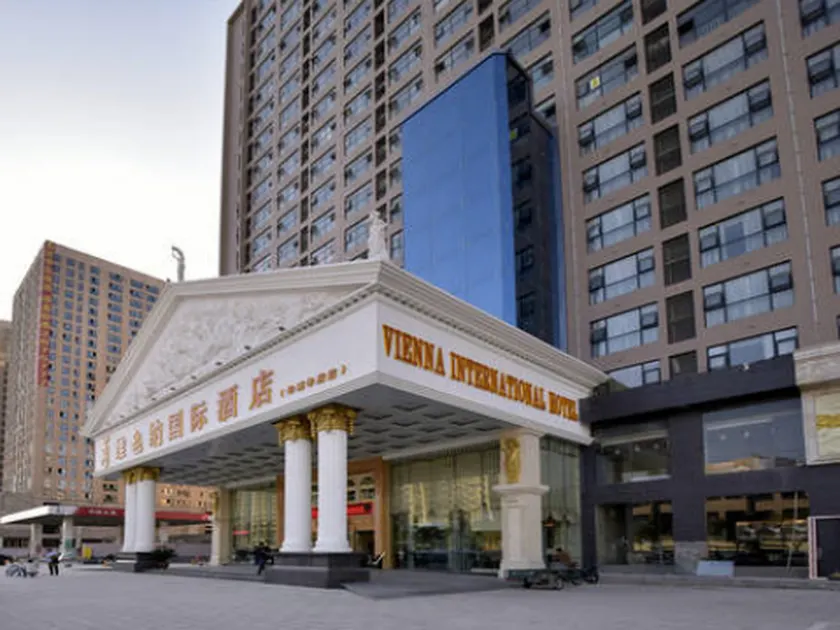 Vienna Hotel Zhumadian Huayuan Xuefu - Image 1