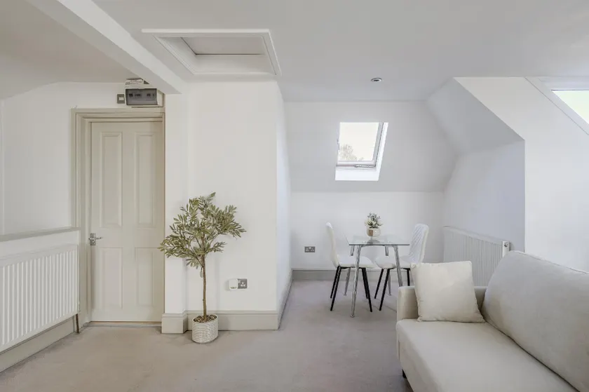 Apartment in Moulsham | Long Stays Welcome - Image 1