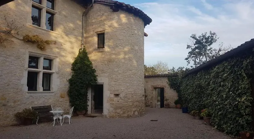 Chambres d'hôtes dans un château au coeur de la Toscane Occitane Albi-Cordes-Rabastens - Image 1