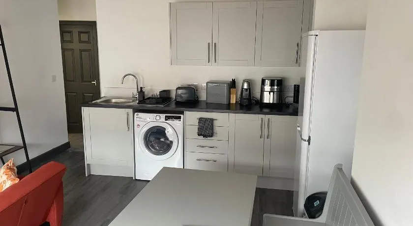1 Bed Apartment Sleeps 3, Ferryhill Near Durham & WiFi - Image 1
