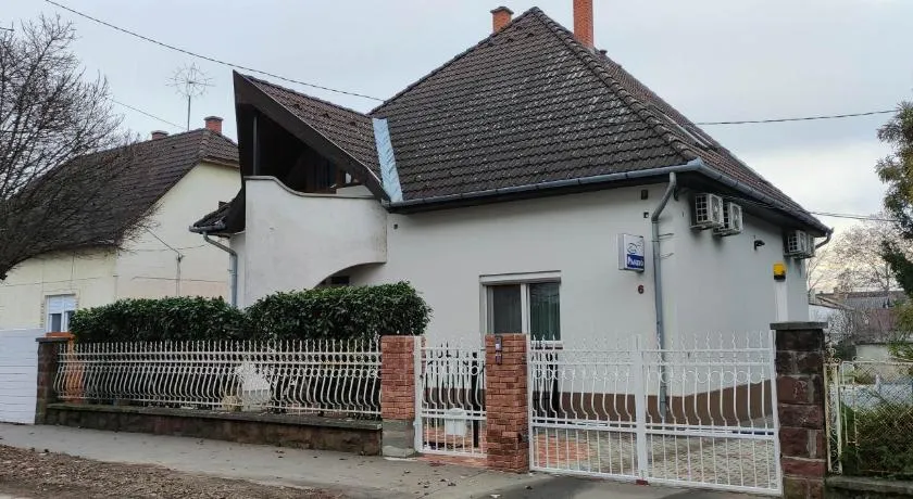 Éva Vendégház - Image 1
