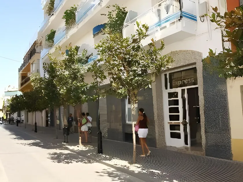 Hotel Mediterrani Express - Image 1