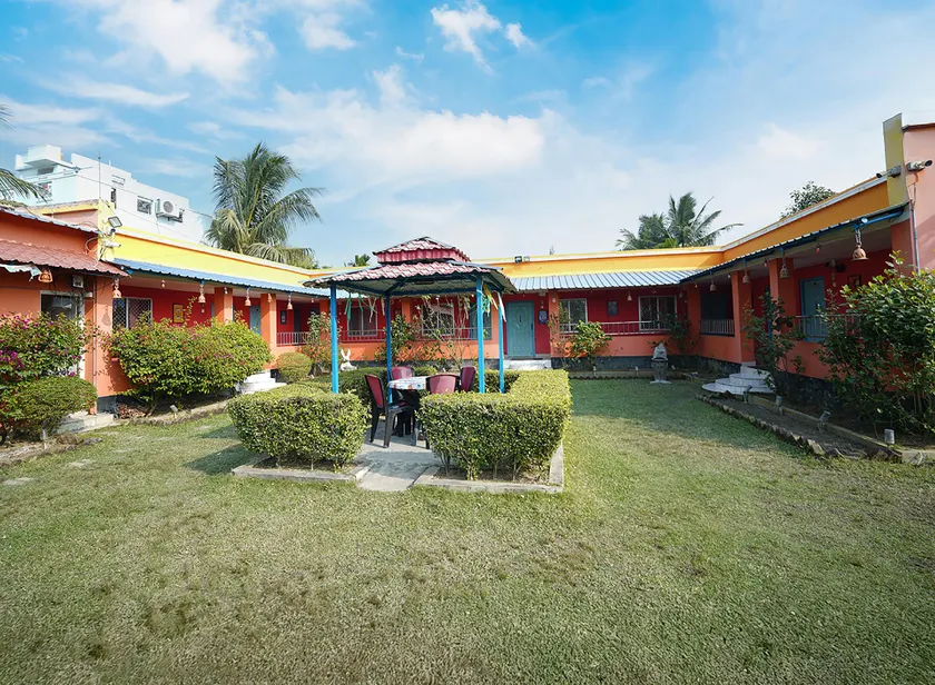 PURNI HOTEL - Image 1