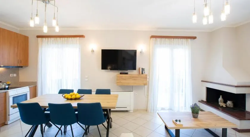 Evridiki's Villas & Suites - Image 1
