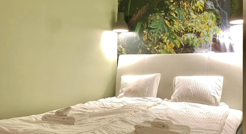 Ellis Seaside Suite, close to the ferry terminal! - Image 1