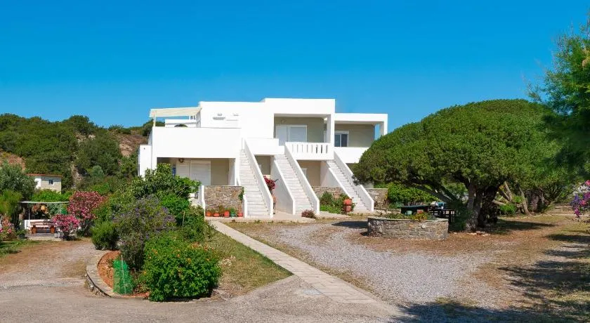 Tselios Apartments & Studios - Image 1