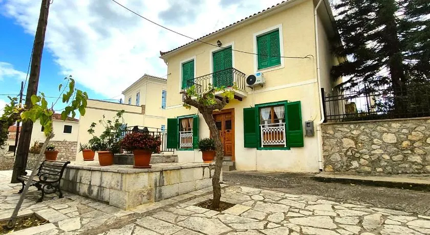 Galaxidi Traditional Villa - Image 1