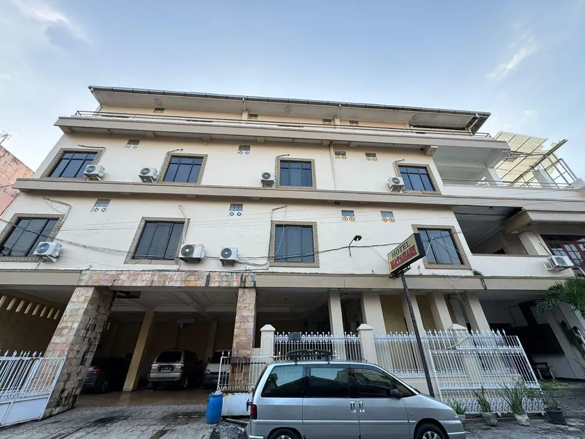 Hotel Matahari Surakarta - Image 1