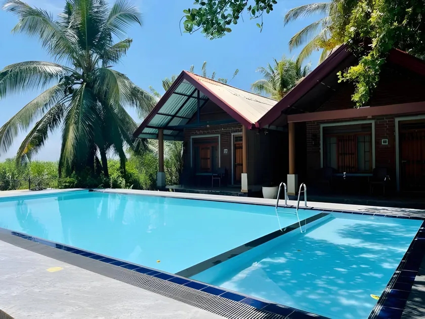Walawa Reach hotel - Image 1