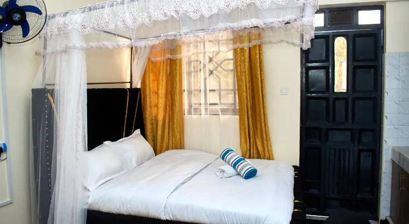 Deluxe Homes, Voi - Image 1
