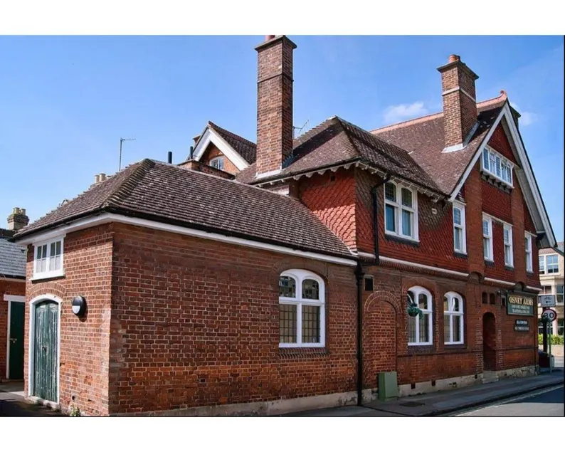 The Osney Arms Guest House - Image 1