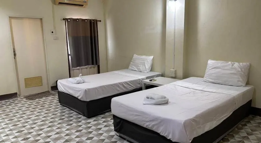 Khamsrithongchai hotel - Image 1