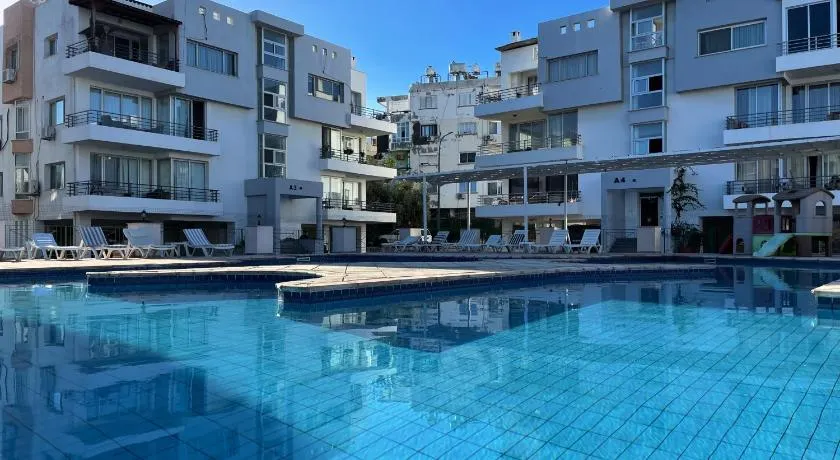 RiX Sunny Apartments - Image 1