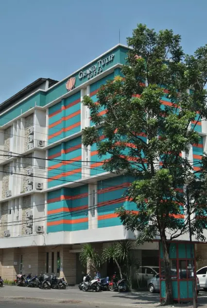 Grand Tulip Hotel - Image 1