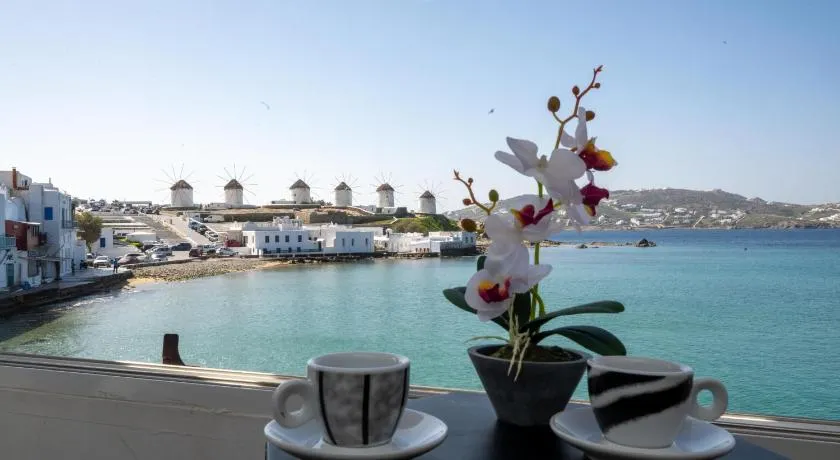 Spacious Apartment in Little Venice Mykonos by ΜΡS - Image 1