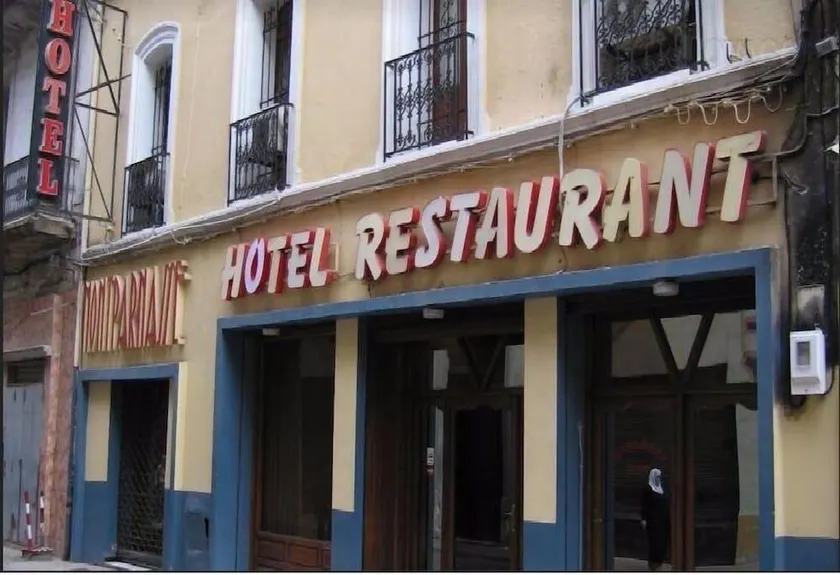 Hotel Montparnasse - Image 1