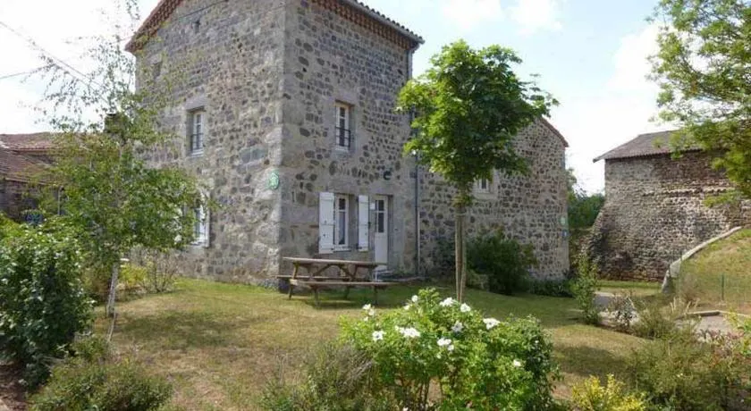 Gîte charmant pour 8 pers à Rauret avec cheminée, terrasse et accès "Tourisme et Handicap" - FR-1-582-186 - Image 1