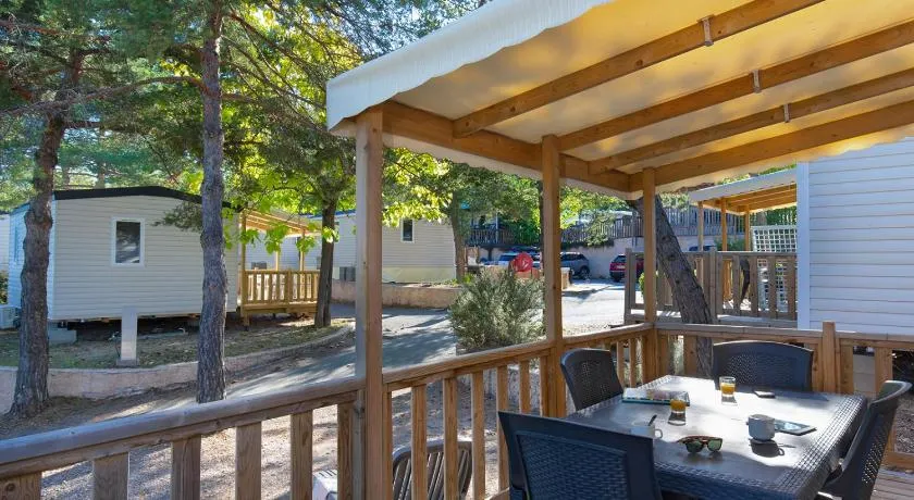 Camping La Pinède *** - Raimu Casa mobile 3 locali 4/5 persone + Aria condizionata - Image 1