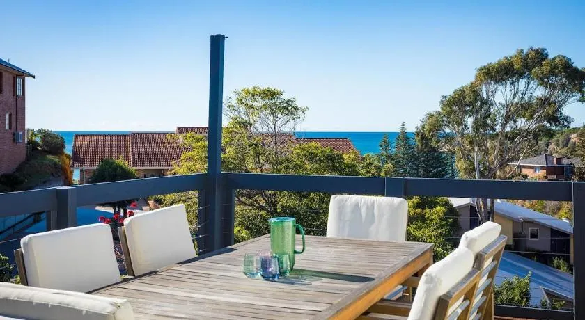 Tathra Beach Shack - Image 1
