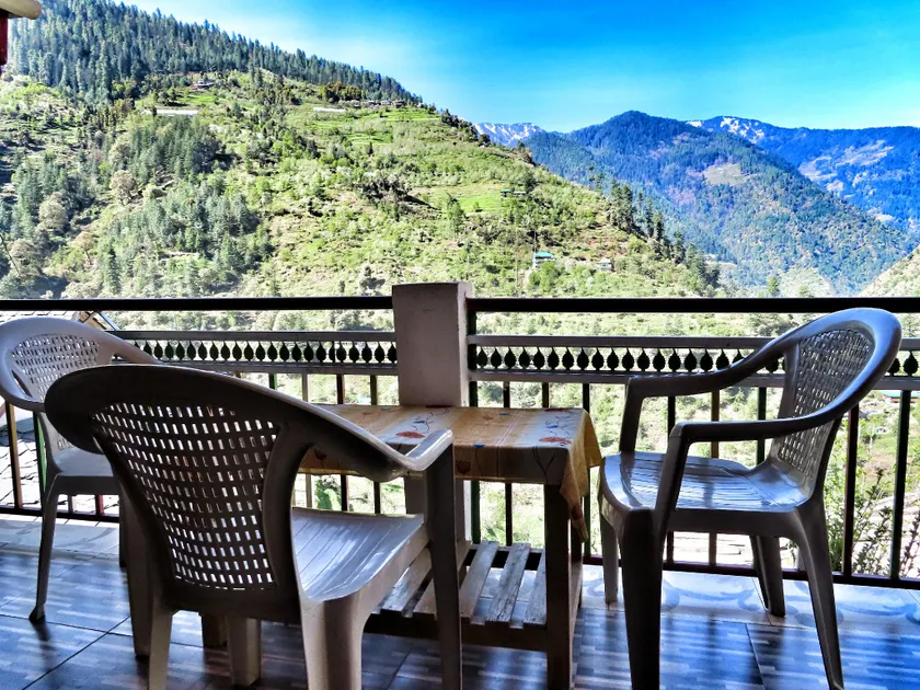 Tirthan Valley Luxmi Homestay - Image 1